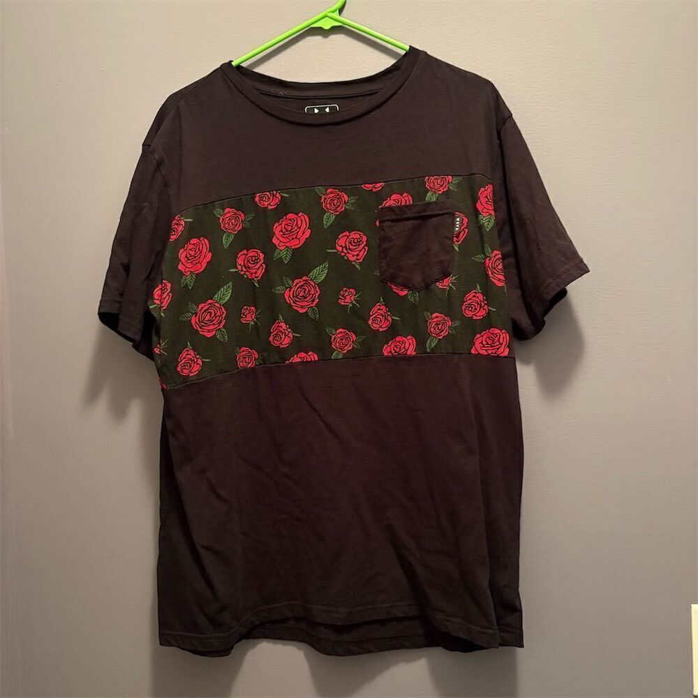 WXYZ Men's Black Floral Red Rose Pocket T-Shirt Size XL Standard
